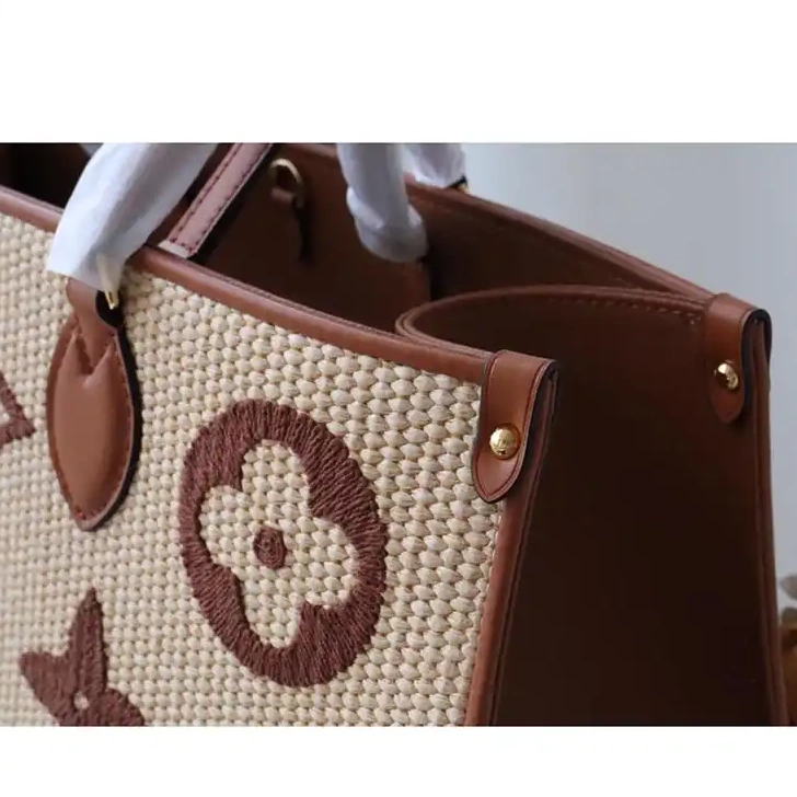 2108DJ0057 s LV Bags 0527